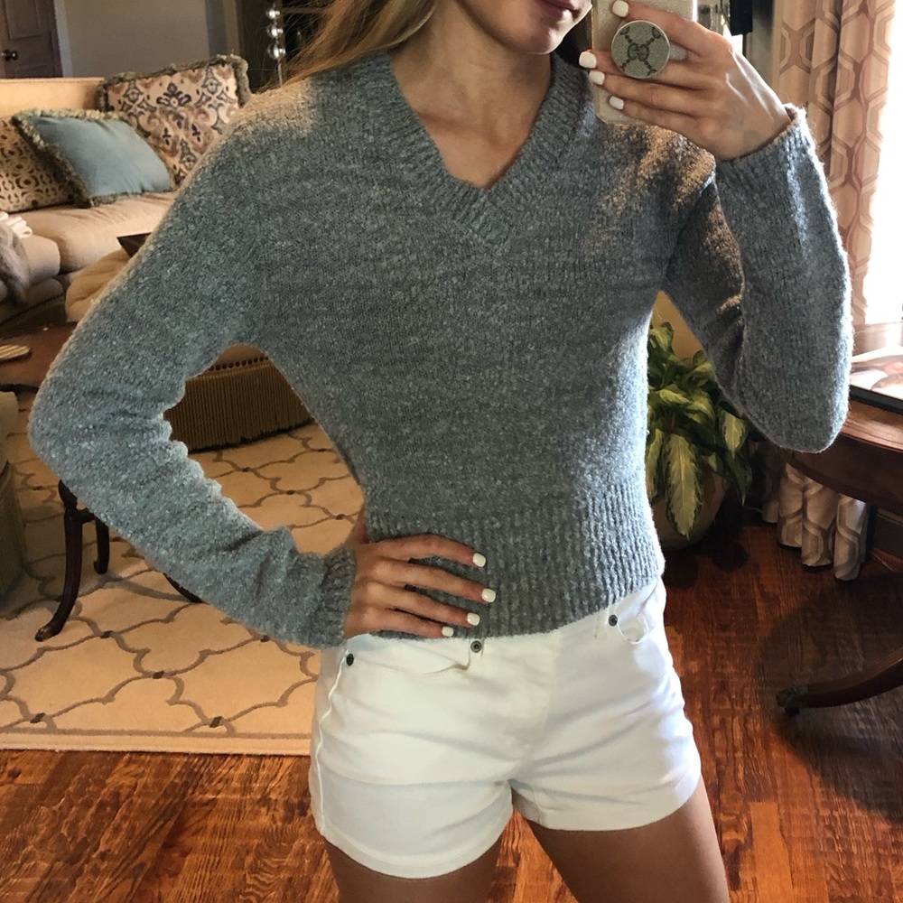 NWOT grey ribbed v-neck fitted sweater by coolwear
